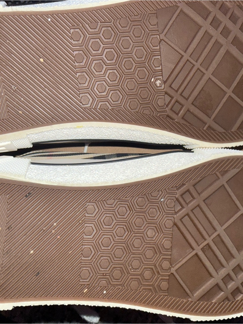 Burberry Low-Top Sneakers with - Picture 7 of 8
